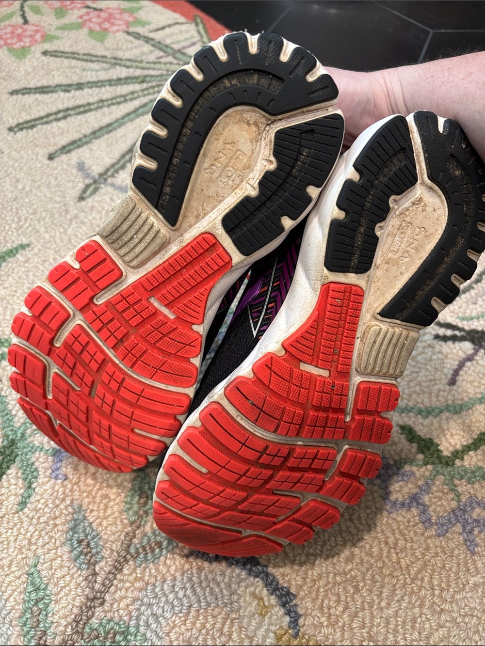 Brooks Adrenaline 19 Running Shoes, 9.5 Wide - Picture 5 of 5